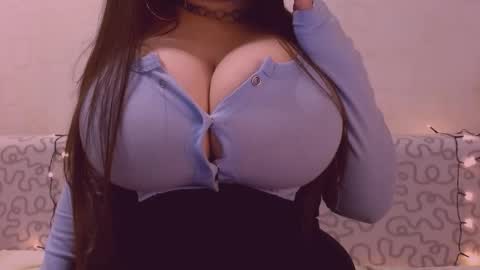 Julia online show from March 14, 2026, 12:21 pm