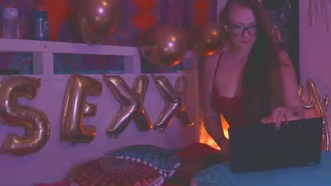 SEXX JUNKIEE online show from December 16, 2024, 4:55 am