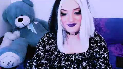 Snapshot of sexxx_queen chatting on February 24, 2025, 2:51 am sexxx_queen online show from February 24, 2025, 2:51 am