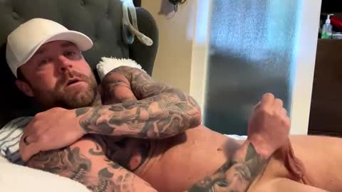 Snapshot of sexxxxycouple604 chatting on March 15, 2026, 6:14 pm Big uncut hunk online show from March 15, 2026, 6:14 pm