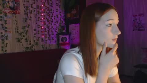 Snapshot of sexxxyback2334 chatting on April 2, 2026, 5:32 pm Lally online show from April 2, 2026, 5:32 pm