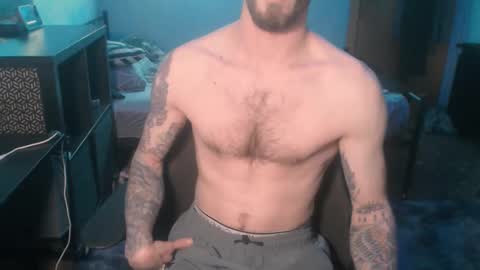 SiuL online show from February 19, 2025, 2:23 pm