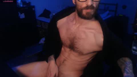 SiuL online show from October 12, 2025, 9:41 am