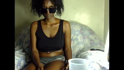 Natural boobs online show from November 6, 2025, 8:59 am