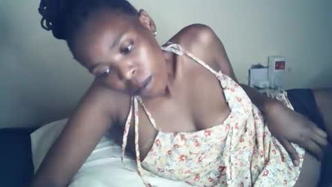 Snapshot of sexxy_curvy23 chatting on April 25, 2026, 8:17 pm sexxy_curvy23 online show from April 25, 2026, 8:17 pm