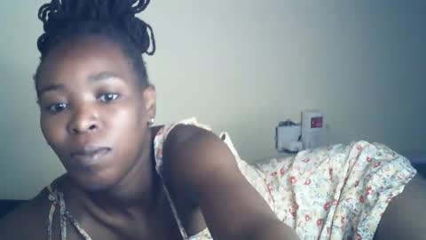 Snapshot of sexxy_curvy23 chatting on May 3, 2026, 1:44 am sexxy_curvy23 online show from May 3, 2026, 1:44 am