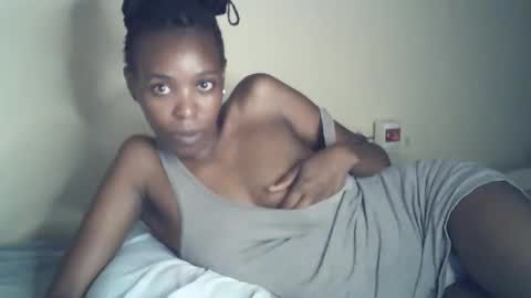 Snapshot of sexxy_curvy23 chatting on May 7, 2026, 6:02 pm sexxy_curvy23 online show from May 7, 2026, 6:02 pm