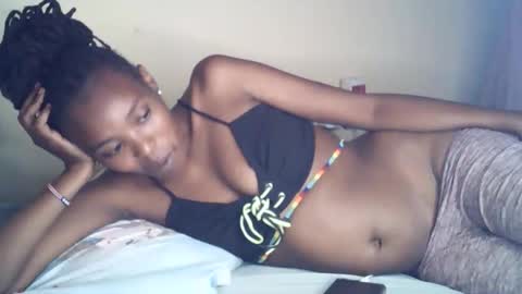 Snapshot of sexxy_curvy23 chatting on May 13, 2026, 6:11 am sexxy_curvy23 online show from May 13, 2026, 6:11 am