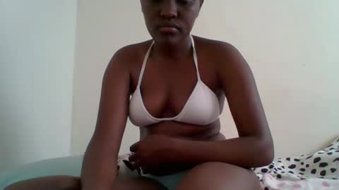 Snapshot of sexxy_kendrah chatting on October 15, 2025, 12:27 pm lorna online show from October 15, 2025, 12:27 pm