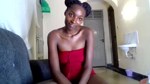sexxy_liney online show from February 14, 2025, 2:39 am