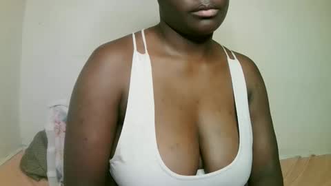 Snapshot of sexxy_maya1 chatting on March 12, 2026, 12:17 am sexxy_maya1 online show from March 12, 2026, 12:17 am