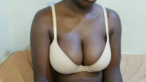 Snapshot of sexxy_maya1 chatting on April 3, 2026, 6:22 am sexxy_maya1 online show from April 3, 2026, 6:22 am