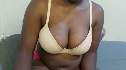 Snapshot of sexxy_maya1 chatting on April 16, 2026, 8:15 am sexxy_maya1 online show from April 16, 2026, 8:15 am