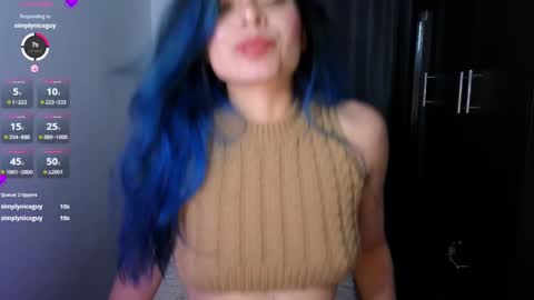  Angie   online show from September 14, 2025, 11:04 pm