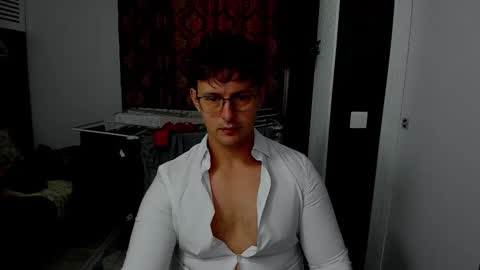 Snapshot of sexxymuscles4u chatting on October 30, 2025, 9:22 am Sexxymuscles4U online show from October 30, 2025, 9:22 am