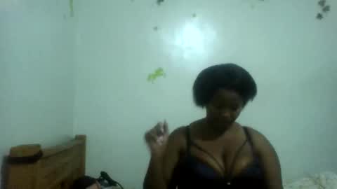 Snapshot of sexxywinie chatting on March 19, 2026, 8:35 pm sexxywinie online show from March 19, 2026, 8:35 pm