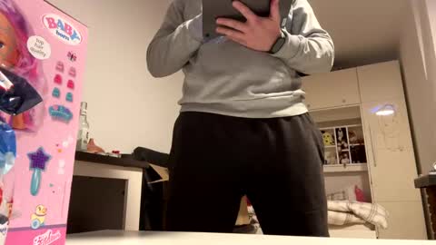 Snapshot of sexy30031986 chatting on December 6, 2024, 11:47 pm sexy30031986 online show from December 6, 2024, 11:47 pm