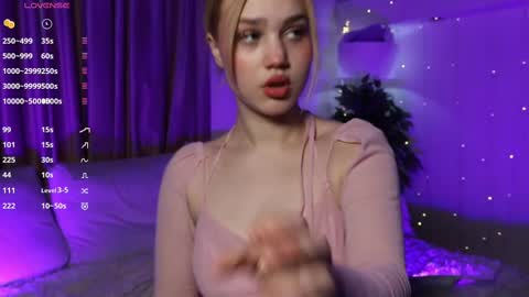 Lina online show from March 1, 2025, 6:03 am