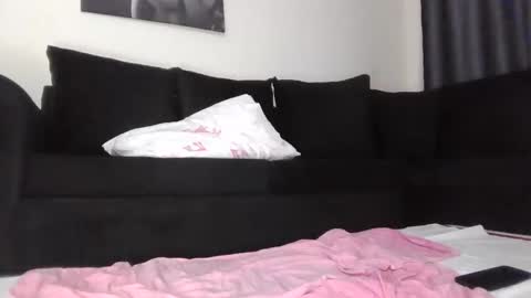 liya online show from February 5, 2026, 4:50 am