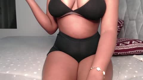 Snapshot of sexy_chocolata chatting on March 5, 2025, 8:54 am chocolata online show from March 5, 2025, 8:54 am