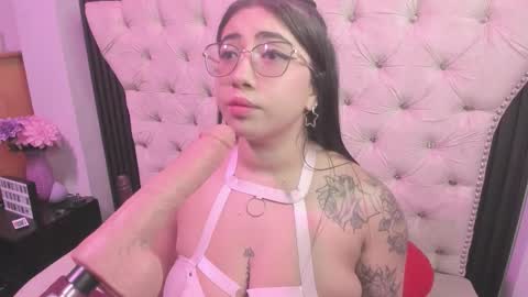  C R I S T A L  online show from March 18, 2026, 8:12 pm