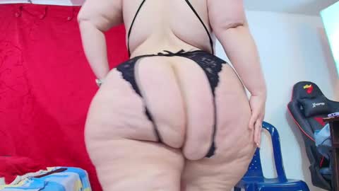 Snapshot of sexy_curvi chatting on September 28, 2025, 2:55 pm karla           instagram  online show from September 28, 2025, 2:55 pm