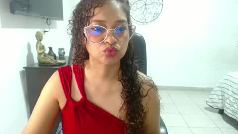 danna gomez online show from March 11, 2025, 1:12 pm