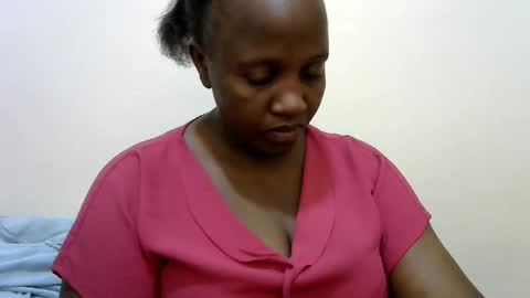 Sweet Dee online show from May 26, 2026, 5:36 am