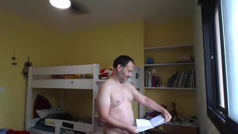 Snapshot of sexy_don40 chatting on November 4, 2025, 8:35 am sexy_don40 online show from November 4, 2025, 8:35 am