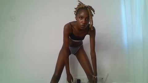sexy_ebony_nica online show from February 2, 2025, 2:34 pm