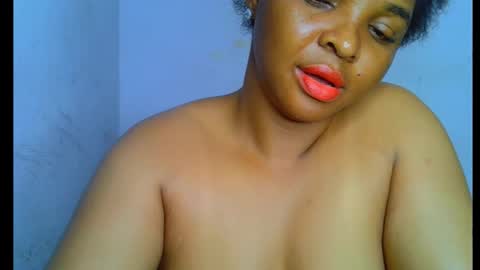 Snapshot of sexy_ebonygirl_ chatting on September 27, 2025, 1:38 pm Clara online show from September 27, 2025, 1:38 pm
