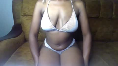 Ellahh online show from March 27, 2026, 2:06 am