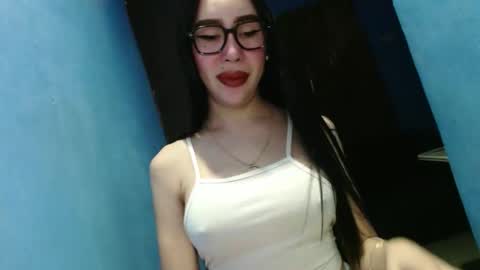 Snapshot of sexy_emily92 chatting on February 10, 2026, 1:10 am sexy_emily92 online show from February 10, 2026, 1:10 am