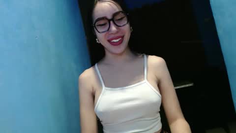 Snapshot of sexy_emily92 chatting on February 24, 2026, 11:41 am sexy_emily92 online show from February 24, 2026, 11:41 am