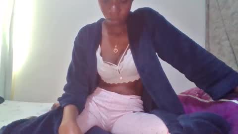 kayla online show from October 23, 2025, 9:52 am