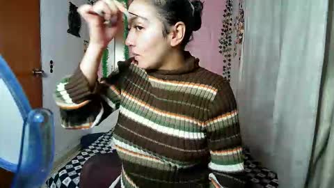 sexy lolas online show from September 23, 2025, 2:36 am
