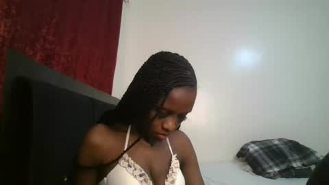 Snapshot of sexy_maya2 chatting on June 28, 2026, 5:46 am sexy_maya2 online show from June 28, 2026, 5:46 am