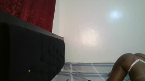 Snapshot of sexy_maya2 chatting on July 10, 2026, 5:45 am sexy_maya2 online show from July 10, 2026, 5:45 am