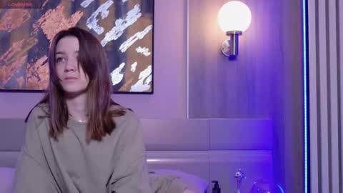 Snapshot of sexy_me_bb chatting on October 5, 2025, 12:25 pm Alison online show from October 5, 2025, 12:25 pm