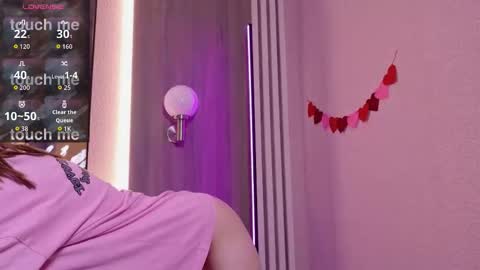 Snapshot of sexy_me_bb chatting on October 18, 2025, 12:06 pm Alison online show from October 18, 2025, 12:06 pm