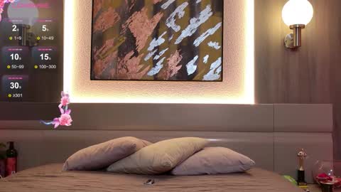 Snapshot of sexy_me_bb chatting on October 26, 2025, 12:11 pm Alison online show from October 26, 2025, 12:11 pm