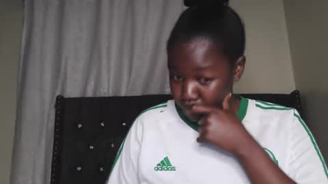 Snapshot of sexy_melanin11 chatting on September 8, 2025, 5:01 pm sexy_melanin11 online show from September 8, 2025, 5:01 pm