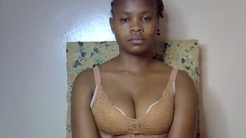 Molyne online show from May 12, 2026, 1:30 pm