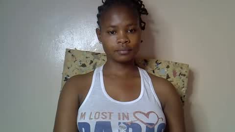 Molyne online show from May 13, 2026, 11:44 pm