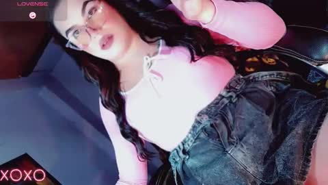 Snapshot of sexy_mysterious_dirty_girl chatting on May 9, 2026, 12:49 am queen online show from May 9, 2026, 12:49 am