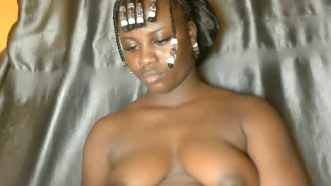 sexy_petitqueen online show from May 26, 2026, 4:19 am