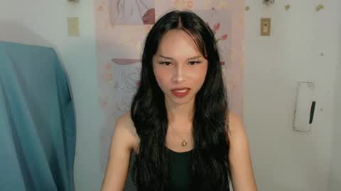Snapshot of sexy_shanee chatting on June 19, 2026, 8:18 am shane online show from June 19, 2026, 8:18 am