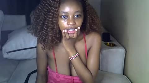 Snapshot of sexy_short chatting on May 17, 2026, 3:48 am Janet online show from May 17, 2026, 3:48 am