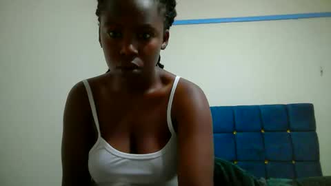 Snapshot of sexy_skyllah chatting on February 4, 2026, 7:36 am sexy_skyllah online show from February 4, 2026, 7:36 am