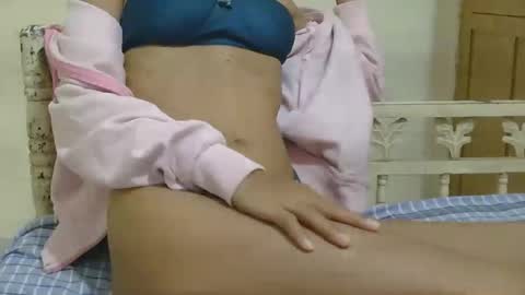 Snapshot of sexy_twishu chatting on October 16, 2025, 12:33 am Twishu online show from October 16, 2025, 12:33 am